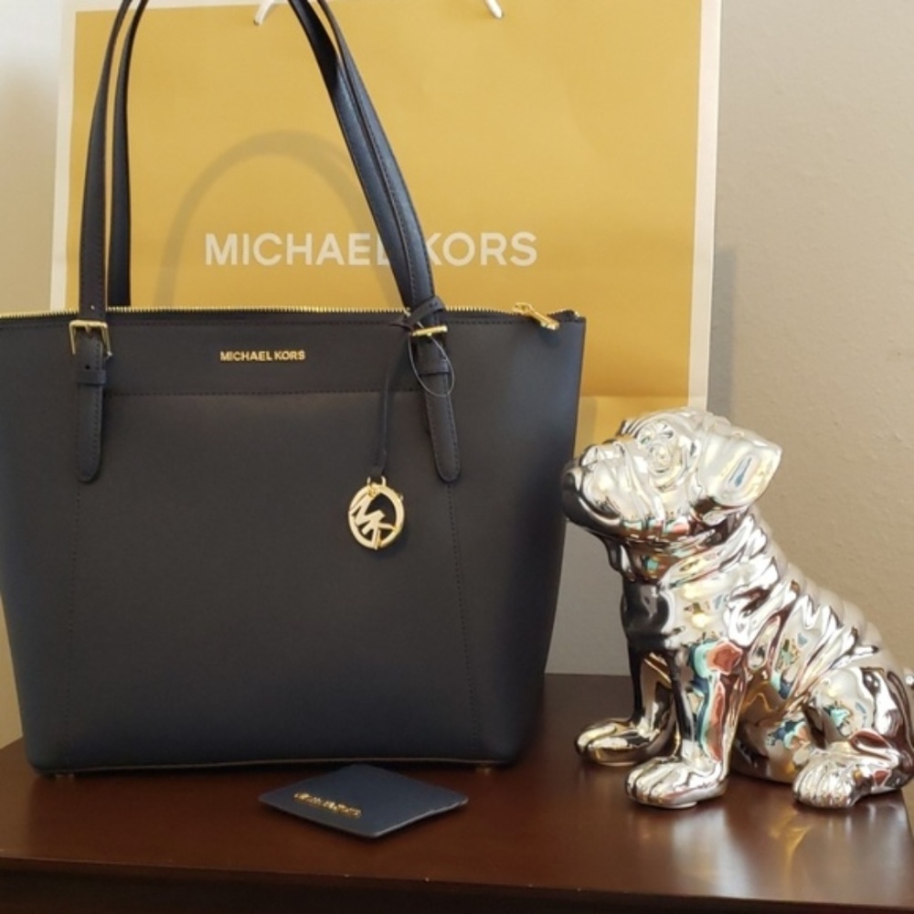 New Authentic Ciara Navy Michael Kors tote/purse